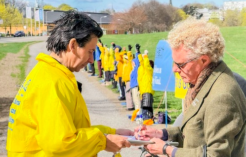 Image for article Stockholm: Friedlicher Protest vor chinesischer Botschaft anlässlich des „25. April-Appells“