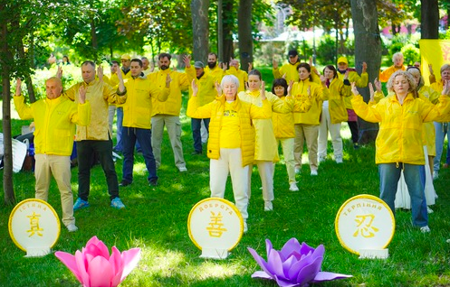 Image for article Kiew: „Falun Dafa – sowohl für die Person selbst als auch für die Gesellschaft nützlich“