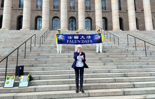 Image for article Helsinki: Kundgebung vor finnischem Parlament fordert ein Ende der Verfolgung von Falun Dafa – in China und im Ausland
