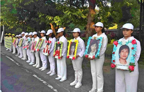 Image for article Bali, Indonesien: 800 Unterschriften gesammelt bei Kundgebung gegen 26 Jahre Verfolgung von Falun Dafa