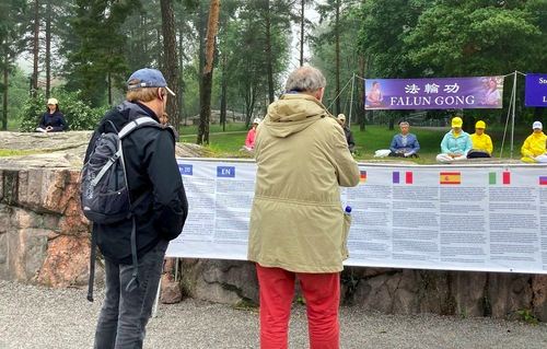 Image for article Finnland: Falun Dafa an bekannten Touristenattraktion von Helsinki bekannt gemacht