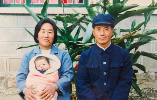 Image for article Zwei ältere Frauen wegen des Praktizierens von Falun Dafa verhaftet (Stadt Pingdu, Provinz Shandong)