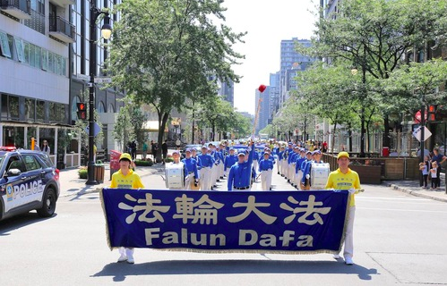 Image for article Große Parade in Montreal feiert die 450 Millionen Austrittserklärungen aus Chinas KP-Organisationen