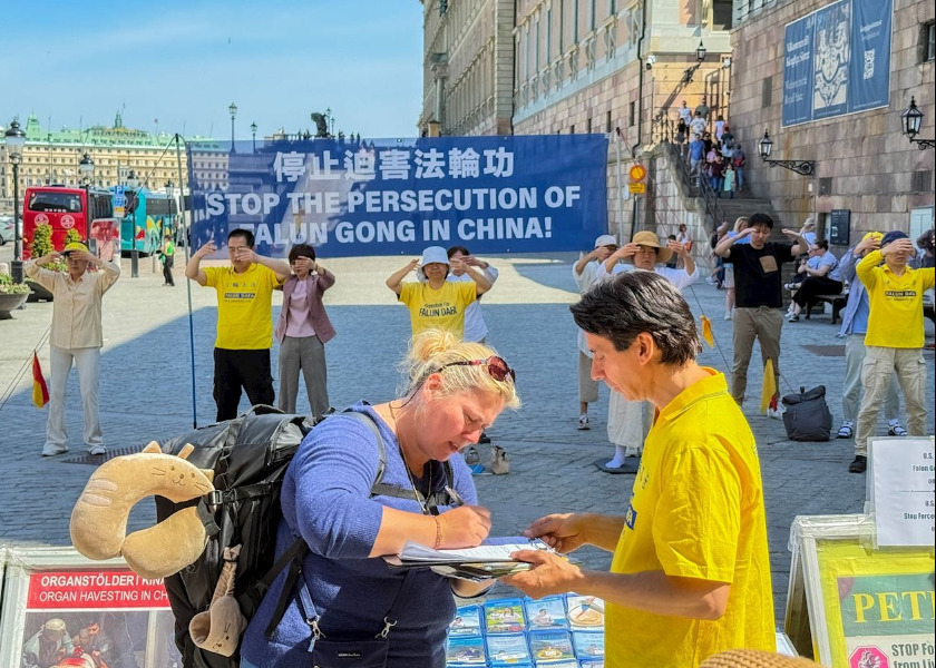 Image for article Schweden: In der Hauptreisezeit Falun Dafas Verfolgung durch Chinas kommunistisches Regime ins Blickfeld rücken