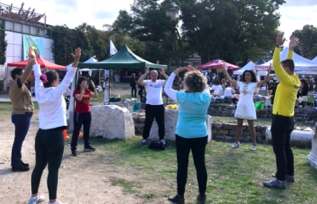 Image for article Bulgarien: Besucher von Gesundheits- und Wellnessfestival zeigen reges Interesse an Falun Dafa