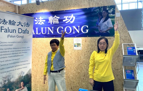 Image for article Helsinki: Großes Interesse für Falun Dafa auf dreitägiger Gesundheitsmesse