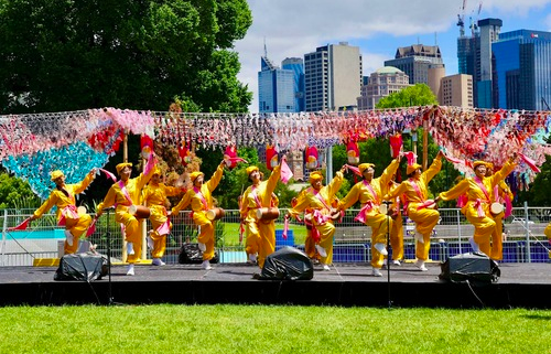 Image for article Australien: Falun-Dafa-Gruppe begeistert Publikum beim asiatischen Streetfood-Festival in Melbourne