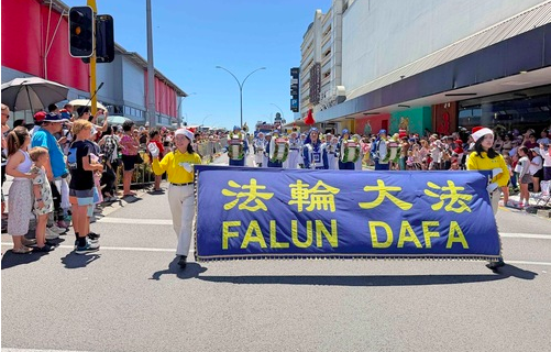 Image for article Neuseeland: Große Freude über Auftritte der  Tian Guo Marching Band bei sieben Weihnachtsparaden