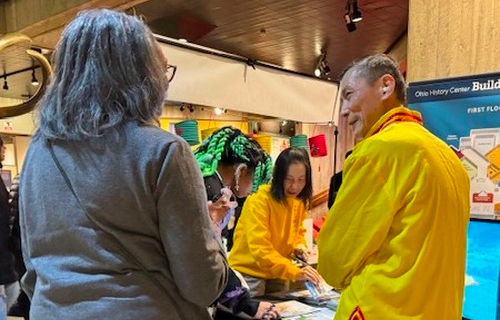 Image for article USA: Falun Dafa bei Tag der offenen Tür zum Martin Luther King Jr. Day vorgestellt