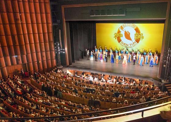 Image for article Shen Yun tourt auf drei Kontinenten: „Von Bedeutung für die ganze Welt“