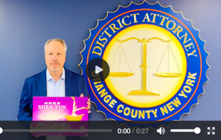 Image for article Bezirksstaatsanwalt von Orange County würdigt Shen Yun und heißt das Ensemble in New York willkommen