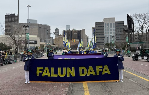 Image for article USA: Zuschauer der St. Patrick’s Day Parade in Detroit wertschätzen Falun Dafas Prinzipien