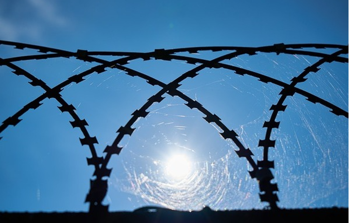 Image for article Ingenieurin erhält 4,5 Jahre Haft nach Gespräch über Falun Dafa