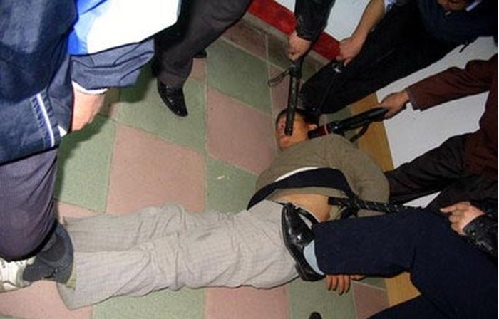 Image for article Ein persönlicher Bericht: Jahre der Folter und Misshandlung im Gefängnis und Zwangsarbeitslager