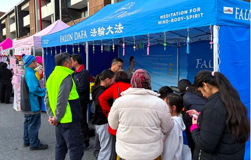 Image for article Festbesucher in Melbourne halten Falun Dafas Prinzipien für „die moralischen Säulen des Lebens“