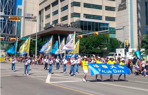 Image for article „Spektakulär“ – Wertschätzung für den Auftritt der Praktizierenden bei Parade des Calgary Stampede in Kanada
