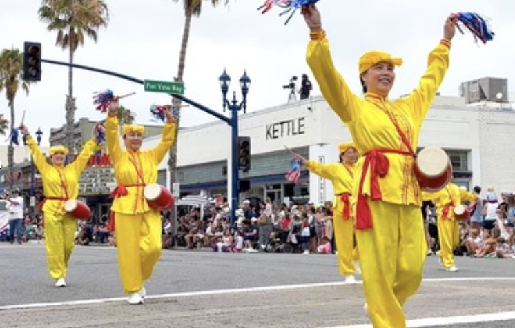 Image for article Kalifornien: Falun Dafa bei Unabhängigkeitsparade herzlich willkommen geheißen