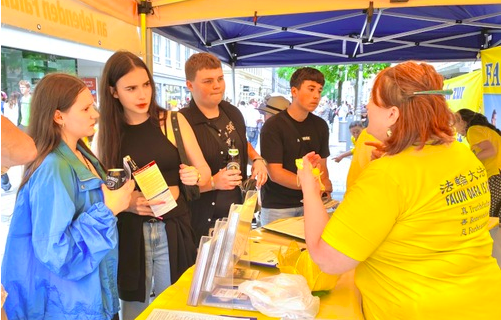 Image for article Aktionstage in München – Bundestagsabgeordneter solidarisiert sich mit den Falun-Dafa-Praktizierenden