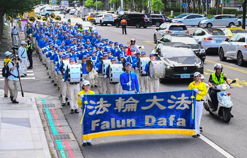 Image for article Taiwan: Einwohner Taipehs bewundern die Beharrlichkeit von Falun Dafa