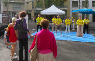 Image for article Eine wohltuende Praxis für Körper und Geist – Falun Dafa vorgestellt auf Foren in zwei Pariser Stadtbezirken