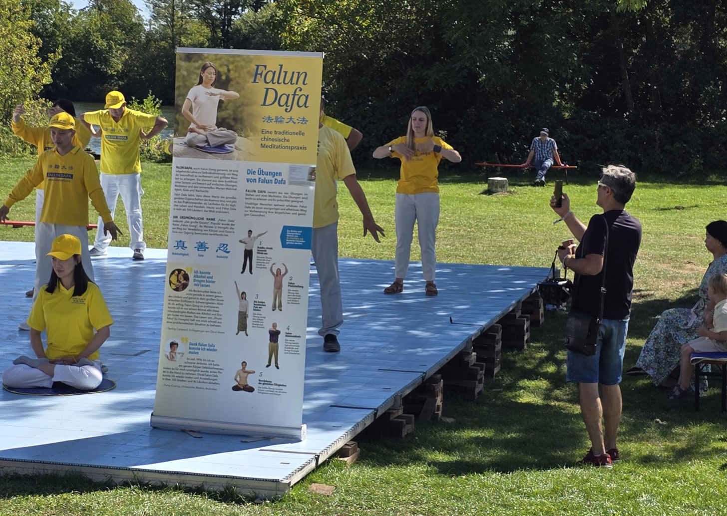 Image for article Dreitägiges Bürgerfest an der Märchenstraße: Hanau freut sich über die Begegnung mit Falun Dafa