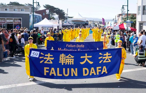 Image for article „Ihr wart großartig!“ – Anerkennung für Falun Dafa bei Fog-Fest-Parade in Kalifornien