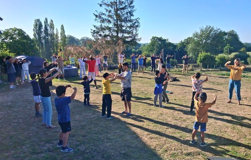 Image for article Schüler genießen das Minghui-Sommercamp in der Normandie