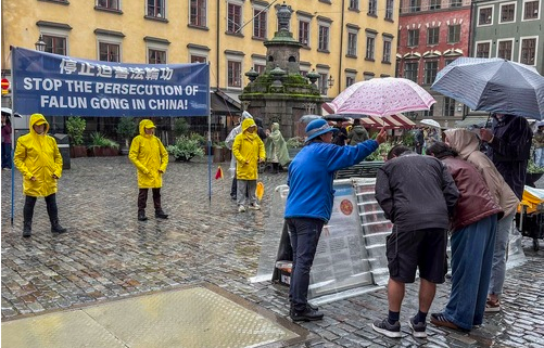 Image for article Tourist in Schweden: „Es gibt keinen Grund, euch nicht zu unterstützen“